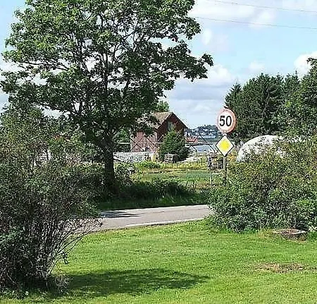 Cozy House With Sea View At Husvik, 3 Bedrooms Дом отдыха