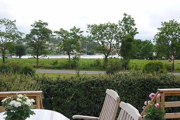 Tatil Evi Cozy House With Sea View At Husvik, 3 Bedrooms